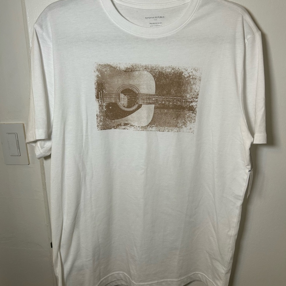 Banana Republic White Short Sleeve Tee with Brown Guitar Graphic